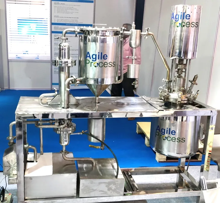 Pilot-scale batch pyrolysis reactor for feedstock testing